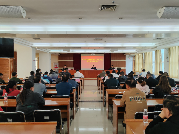 燕雨直播
交通运输局举办2024年度燕雨直播
渡口从业人员安全知识培训班1.jpg