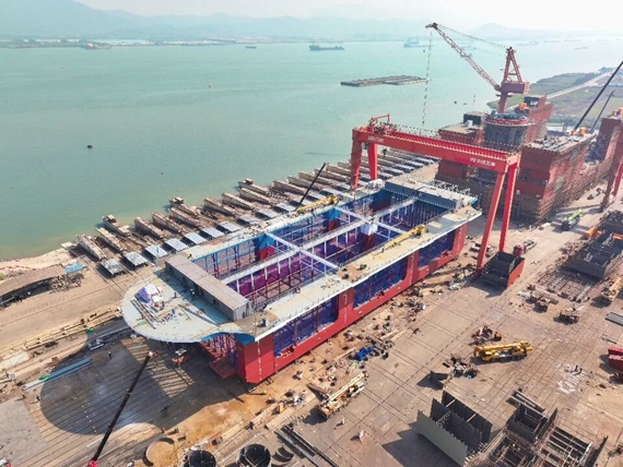 全国首台！深海养殖平台“珠海琴”新会下水